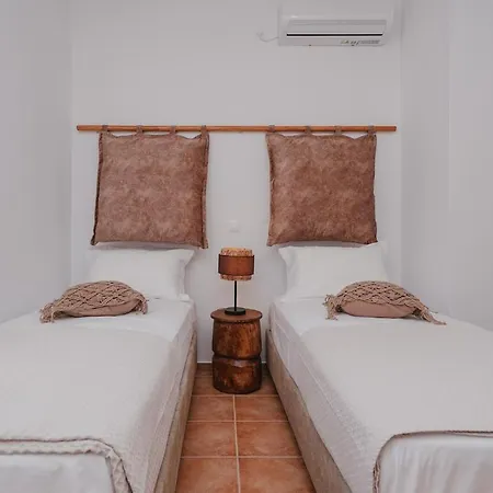 Onar Sifnos Traditional