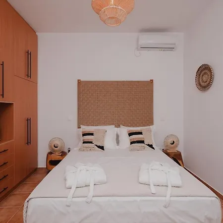 Onar Sifnos Traditional *