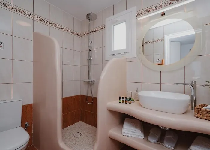 Onar Sifnos Traditional * Artemonas