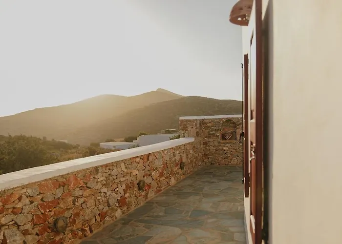 Onar Sifnos Traditional