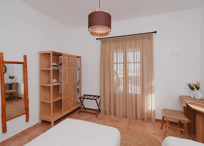 Onar Sifnos Traditional Artemonas