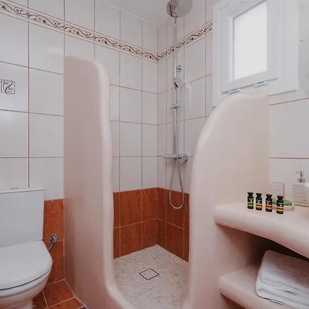 Onar Sifnos Traditional *